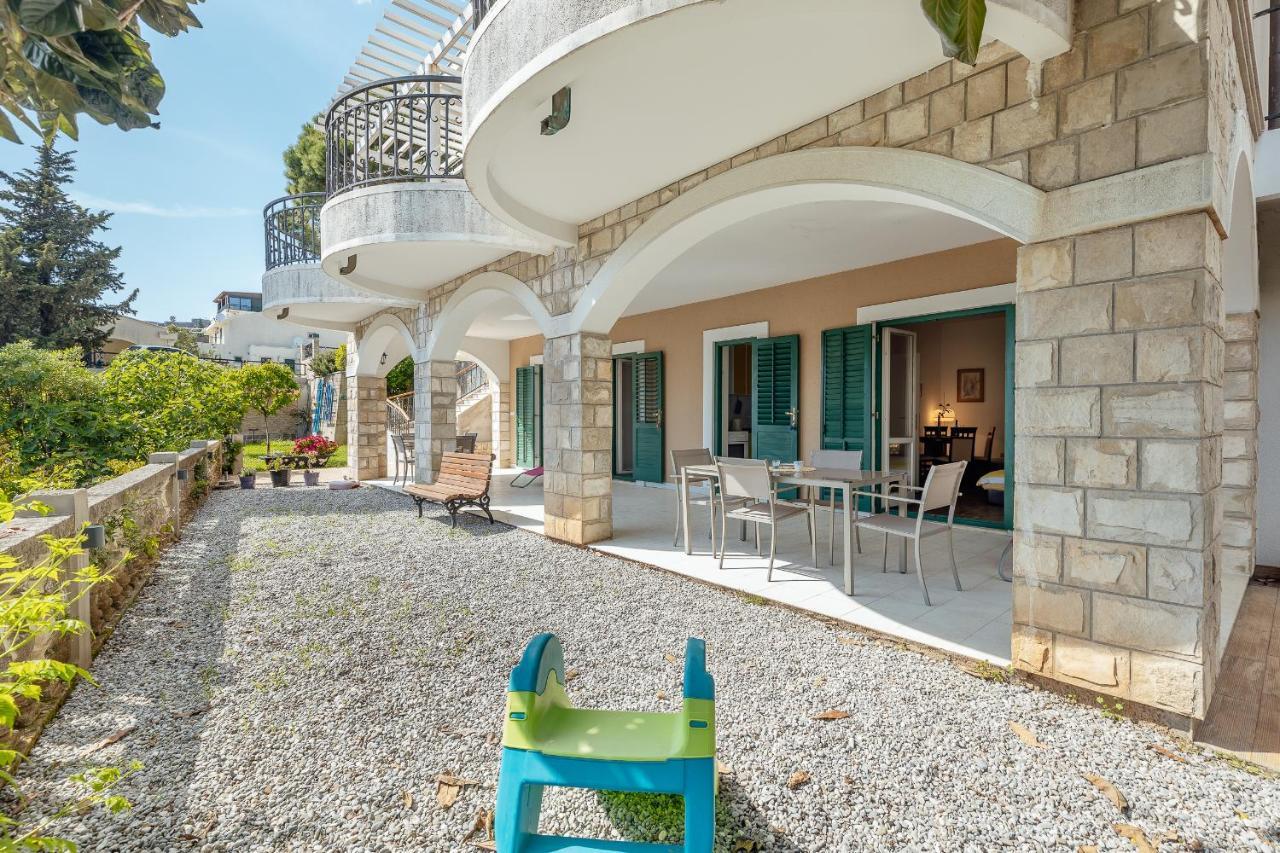 Apartmani Divna Herceg Novi Exterior foto